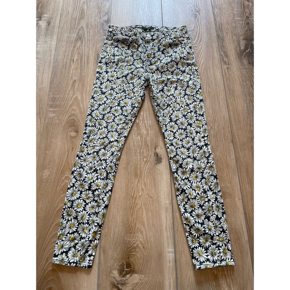 7 For All Man Kind Lazy Daisy Jeans